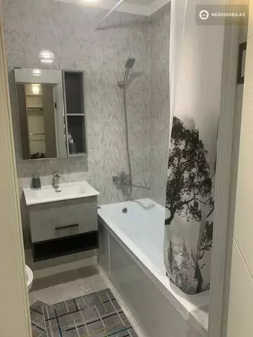1-комнатная квартира, этаж 1 из 16, 40 м², Посуточно, миниатюра 5