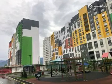 1-комнатная квартира, этаж 12 из 16, 40 м², Посуточно, миниатюра 7