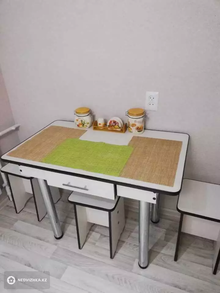13-комнатная квартира, этаж 4 из 5, 32 м², Посуточно, фотография 3