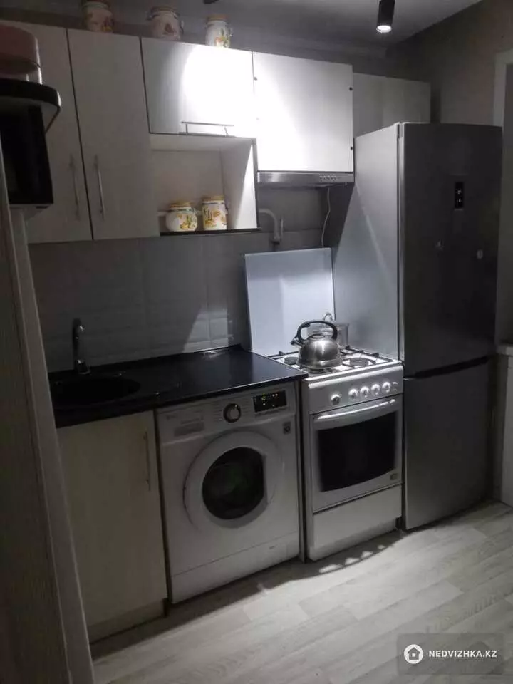 13-комнатная квартира, этаж 4 из 5, 32 м², Посуточно, фотография 4