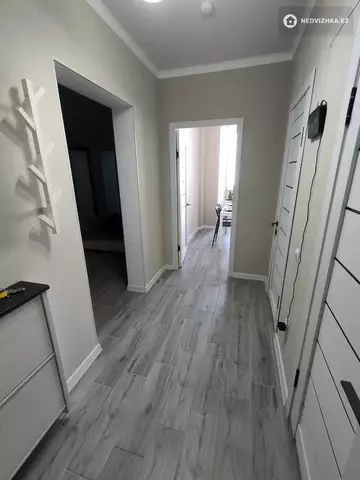 1-комнатная квартира, этаж 9 из 12, 45 м², Посуточно, миниатюра 9
