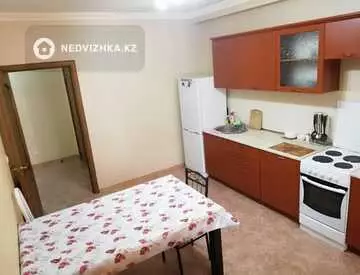 1-комнатная квартира, этаж 7 из 12, 45 м², Посуточно, миниатюра 7