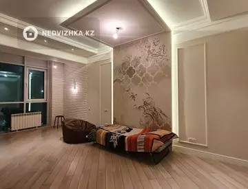5-бөлмелі пәтер, қабат 8 барлық қабат саны 10, 200 м², 1-нобай