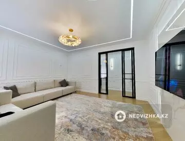 4-комнатная квартира, этаж 2 из 9, 132 м², миниатюра 6