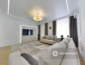 4-комнатная квартира, этаж 2 из 9, 132 м²