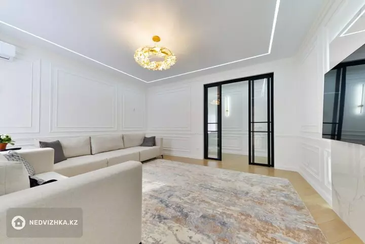 4-комнатная квартира, этаж 2 из 9, 132 м², фотография 4