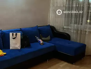 2-комнатная квартира, этаж 3 из 5, 58 м², На длительный срок, миниатюра 3