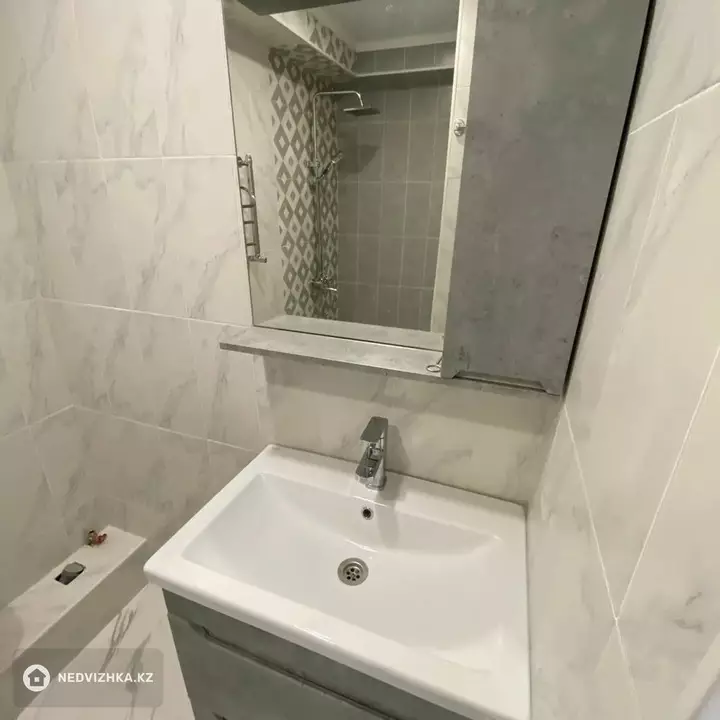 2-комнатная квартира, этаж 1 из 9, 57 м², На длительный срок, фотография 5