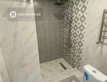 2-комнатная квартира, этаж 1 из 9, 57 м², На длительный срок, миниатюра 6