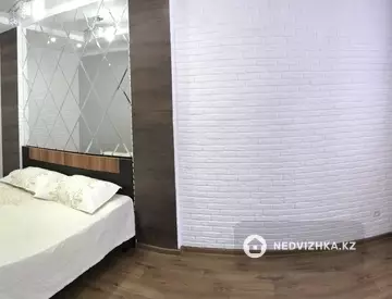 1-бөлмелі пәтер, қабат 1 барлық қабат саны 5, 45 м², Посуточно, 6-нобай