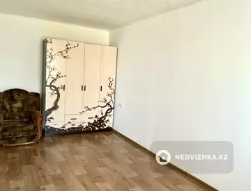 2-комнатная квартира, этаж 2 из 4, 45 м², миниатюра 1
