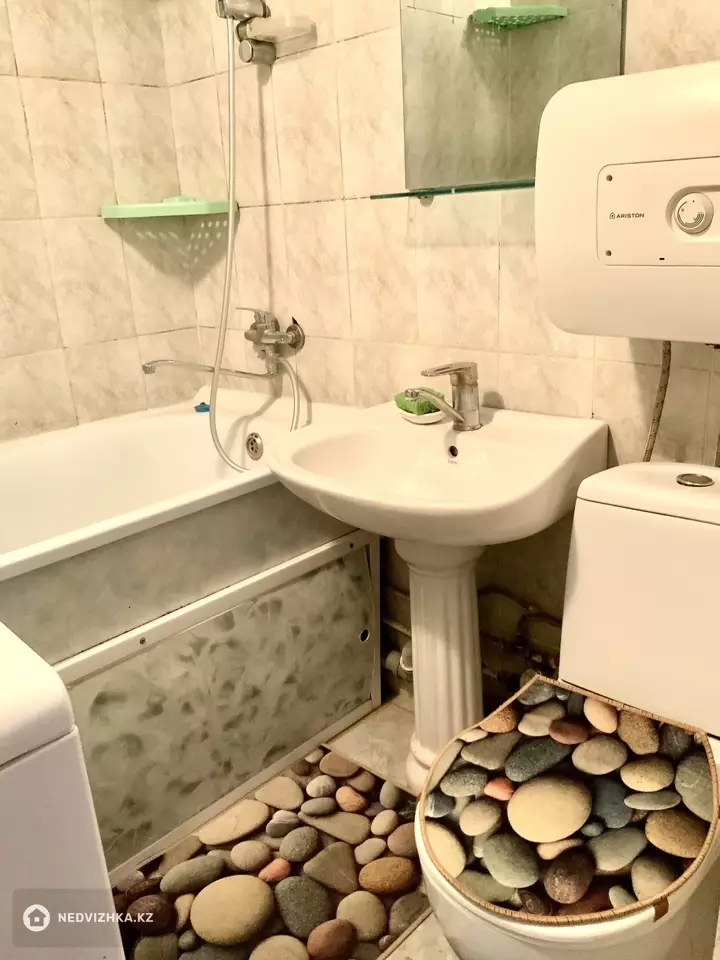 2-комнатная квартира, этаж 2 из 4, 45 м², фотография 3