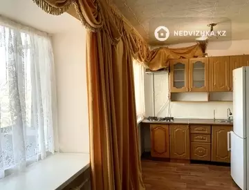 2-комнатная квартира, этаж 2 из 4, 45 м², миниатюра 10