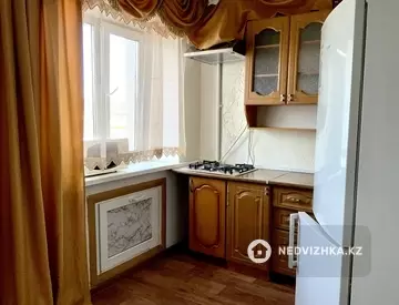 2-комнатная квартира, этаж 2 из 4, 45 м², миниатюра 11