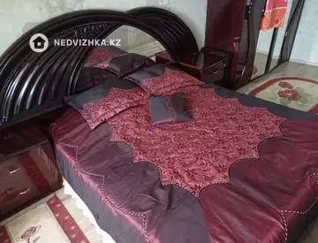 2-комнатная квартира, этаж 3 из 9, 60 м², Посуточно
