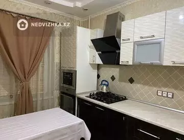 2-комнатная квартира, этаж 3 из 9, 60 м², Посуточно, миниатюра 7