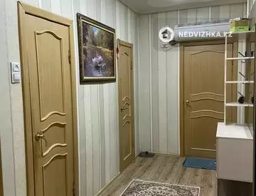 2-комнатная квартира, этаж 3 из 9, 60 м², Посуточно, миниатюра 10