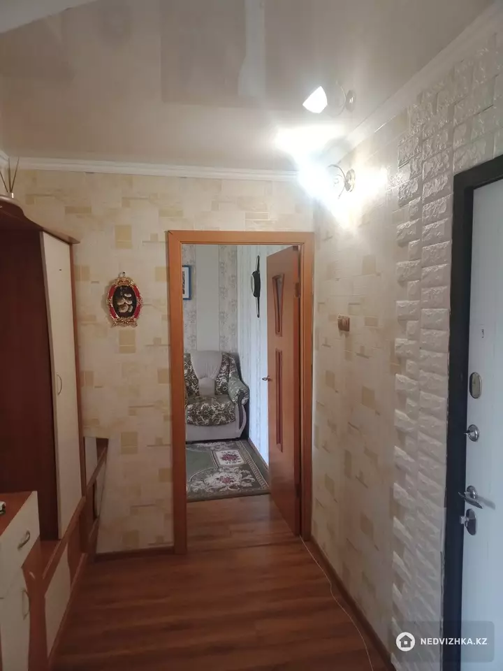 2-комнатная квартира, этаж 5 из 5, 54 м², На длительный срок, фотография 3