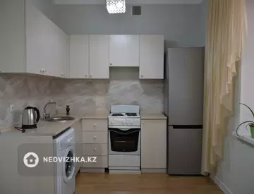 1-комнатная квартира, этаж 6 из 6, 52 м², Посуточно, миниатюра 5