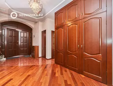 10-комнатный дом, 18 соток, 805 м², миниатюра 12