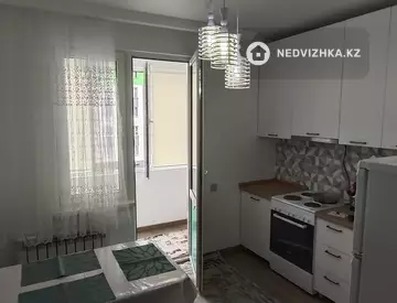 1-бөлмелі пәтер, қабат 4 барлық қабат саны 16, 40 м², Посуточно, 3-нобай