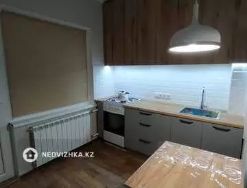 1-комнатная квартира, этаж 1 из 5, 40 м², На длительный срок