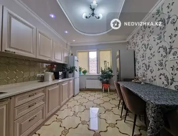 2-комнатная квартира, этаж 12 из 18, 92 м², миниатюра 3