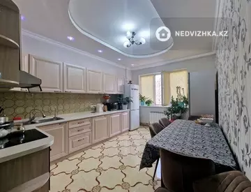 2-комнатная квартира, этаж 12 из 18, 92 м², миниатюра 2