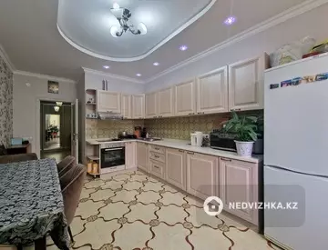 2-комнатная квартира, этаж 12 из 18, 92 м², миниатюра 4
