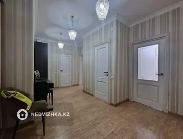 2-комнатная квартира, этаж 12 из 18, 92 м², миниатюра 6