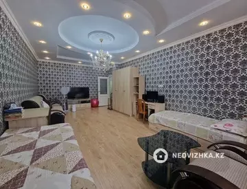 2-комнатная квартира, этаж 12 из 18, 92 м², миниатюра 10