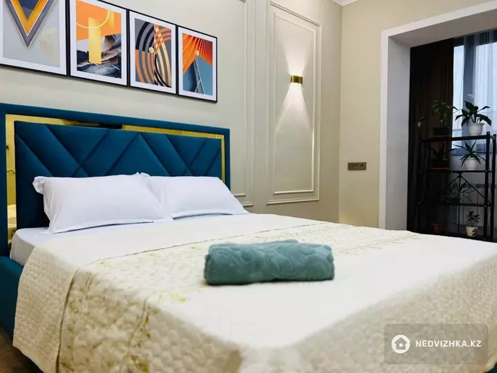 1-бөлмелі пәтер, қабат 3 барлық қабат саны 12, 37 м², Посуточно