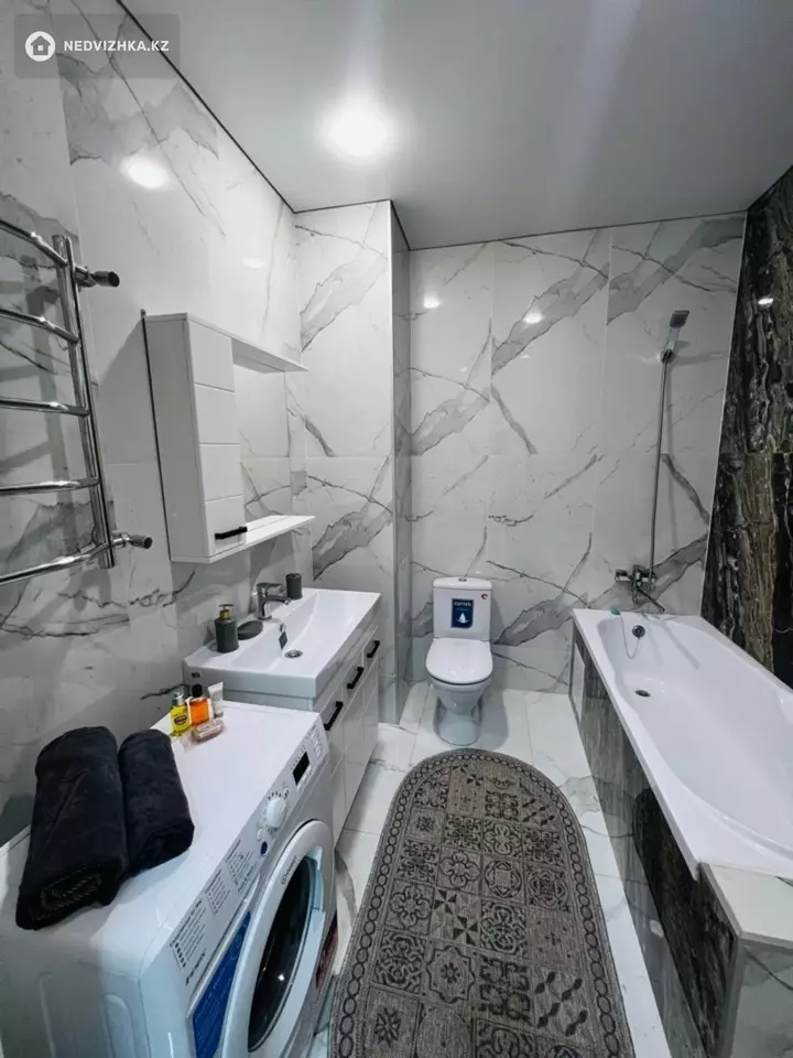 1-бөлмелі пәтер, қабат 3 барлық қабат саны 12, 37 м², Посуточно, 5-фотосурет