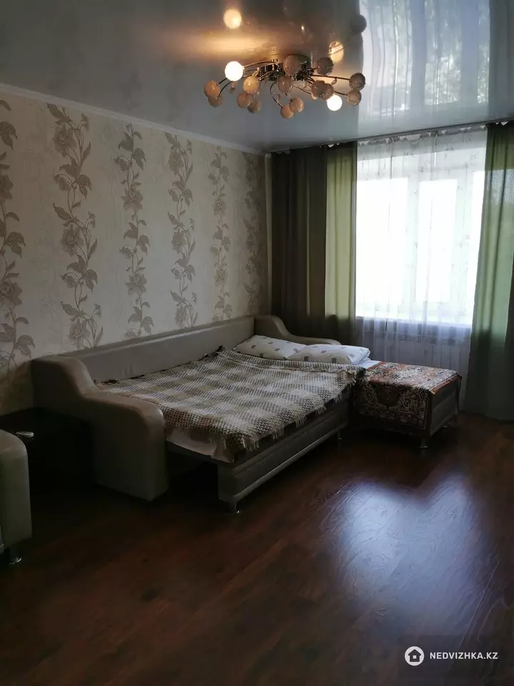 1-комнатная квартира, этаж 4 из 5, 30 м², Посуточно, фотография 4