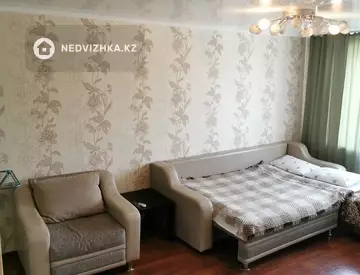 1-комнатная квартира, этаж 4 из 5, 30 м², Посуточно, миниатюра 5
