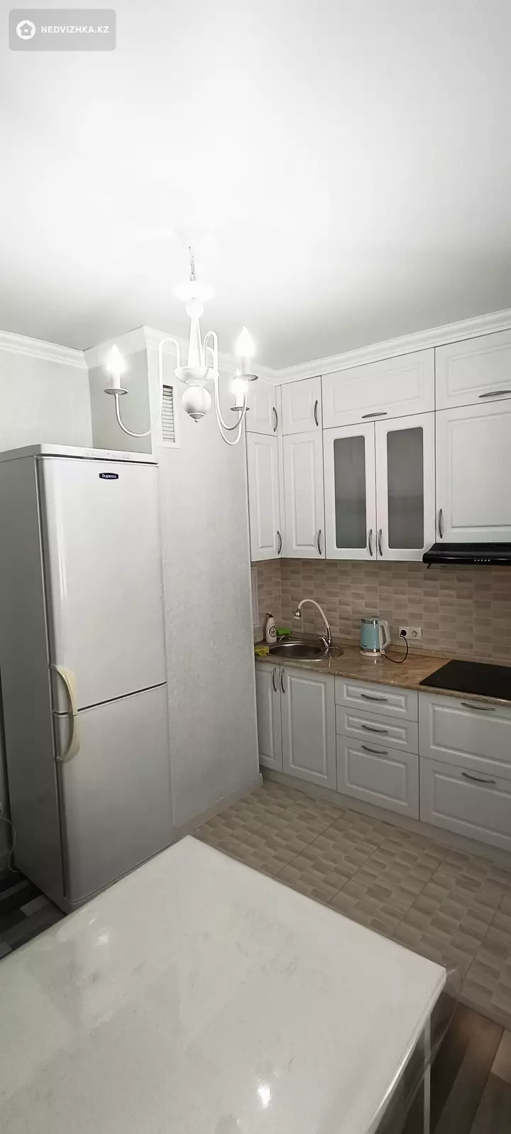 1-комнатная квартира, этаж 6 из 16, 40 м², Посуточно, фотография 4