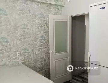 1-комнатная квартира, этаж 6 из 16, 40 м², Посуточно, миниатюра 5