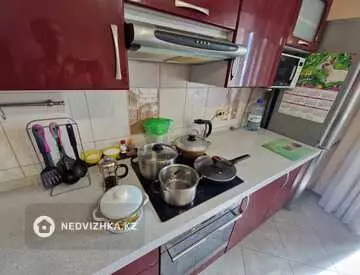 1-комнатная квартира, этаж 12 из 12, 45 м², Посуточно, миниатюра 9