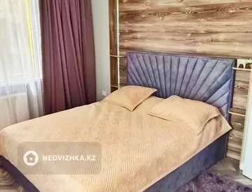 2-комнатная квартира, этаж 3 из 16, 60 м², Посуточно