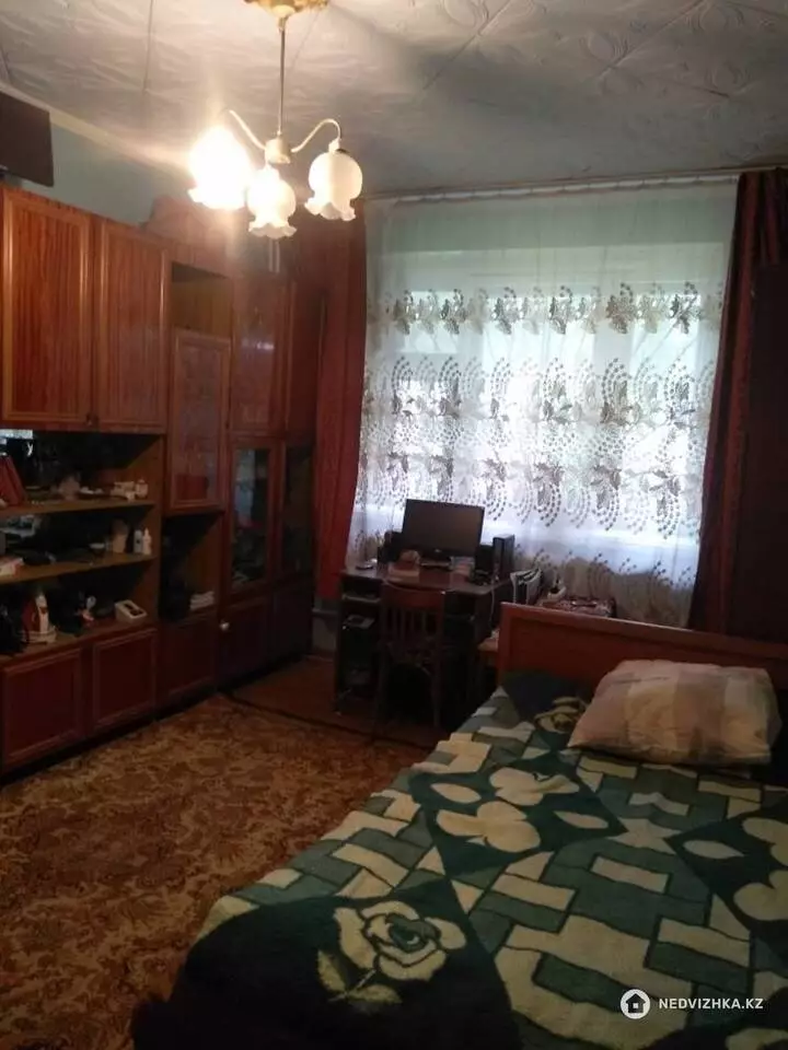 1-комнатная квартира, этаж 1 из 5, 35 м², фотография 5