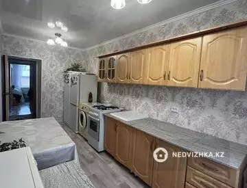 8 м², 5-комнатная квартира, этаж 3 из 5, 8 м², посуточно, изображение - 7