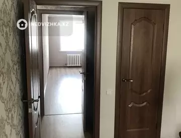 3-комнатная квартира, этаж 4 из 5, 60 м², миниатюра 11