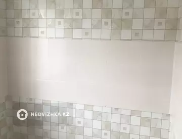 3-комнатная квартира, этаж 4 из 5, 60 м², миниатюра 7