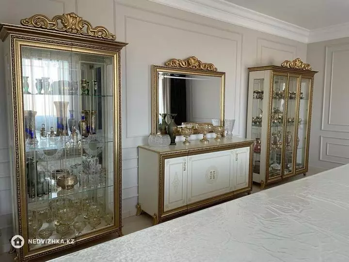 6-комнатный дом, 10 соток, 325 м²