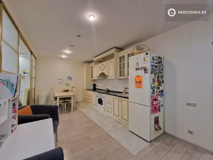 1-комнатная квартира, этаж 8 из 9, 45 м², фотография 3