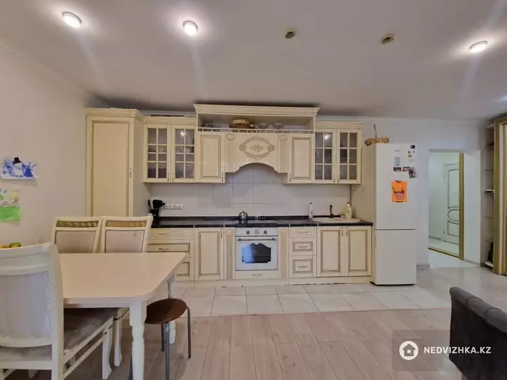 1-комнатная квартира, этаж 8 из 9, 45 м², фотография 4