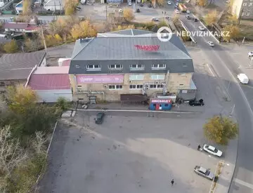 Помещение, этаж 1 из 3, 3 000 м², миниатюра 2