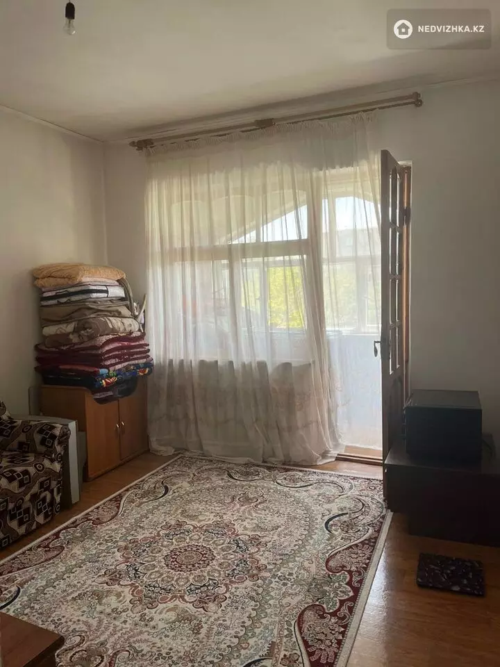 3-комнатная квартира, этаж 5 из 5, 58 м², фотография 5