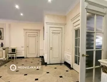 9-бөлмелі үй, 43 соттық, 1 450 м², 4-нобай