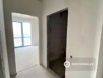 1-комнатная квартира, этаж 8 из 12, 50 м², миниатюра 9